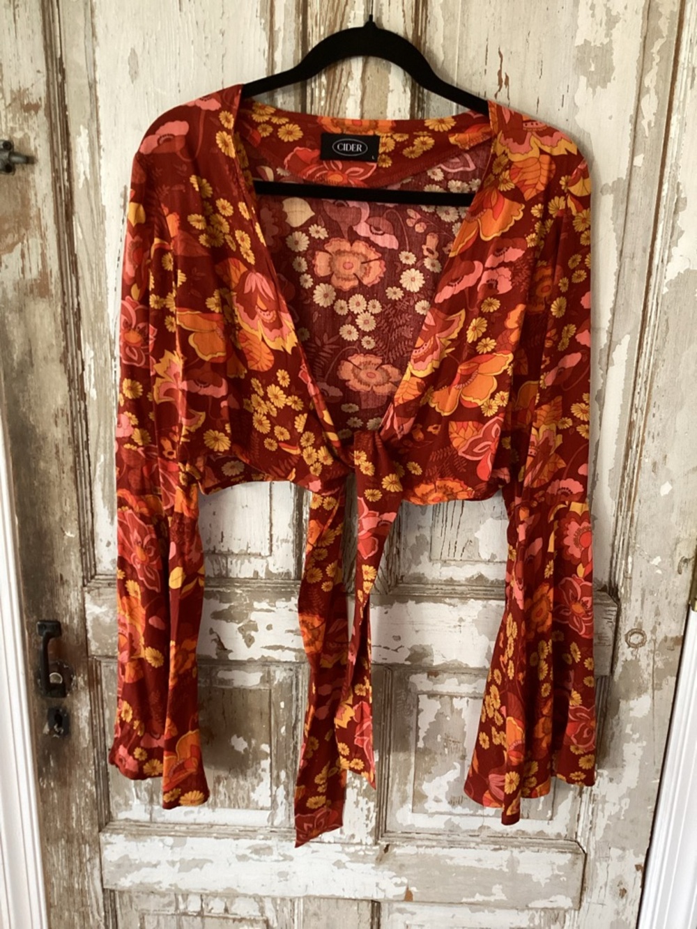 Cider Retro Floral Tie-Front Bell Sleeve Crop Top - Large